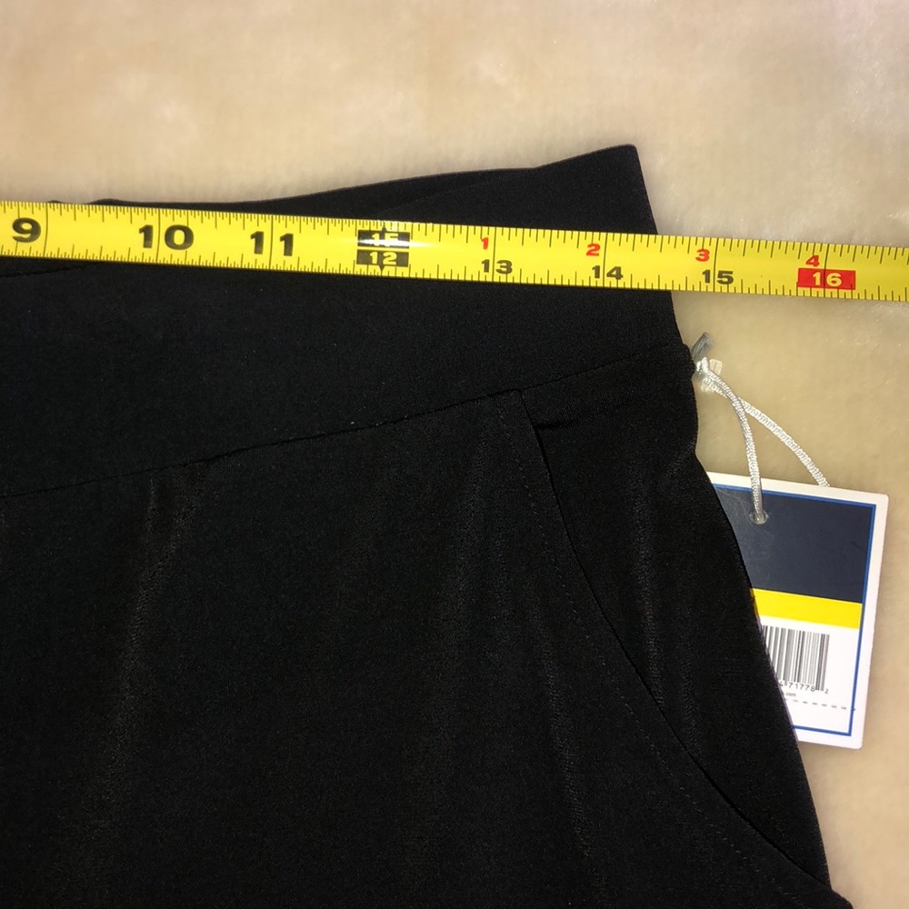 KAARI Capris - Picture 4 of 8